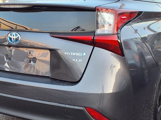 Used 2019 Toyota Prius XLE image 6