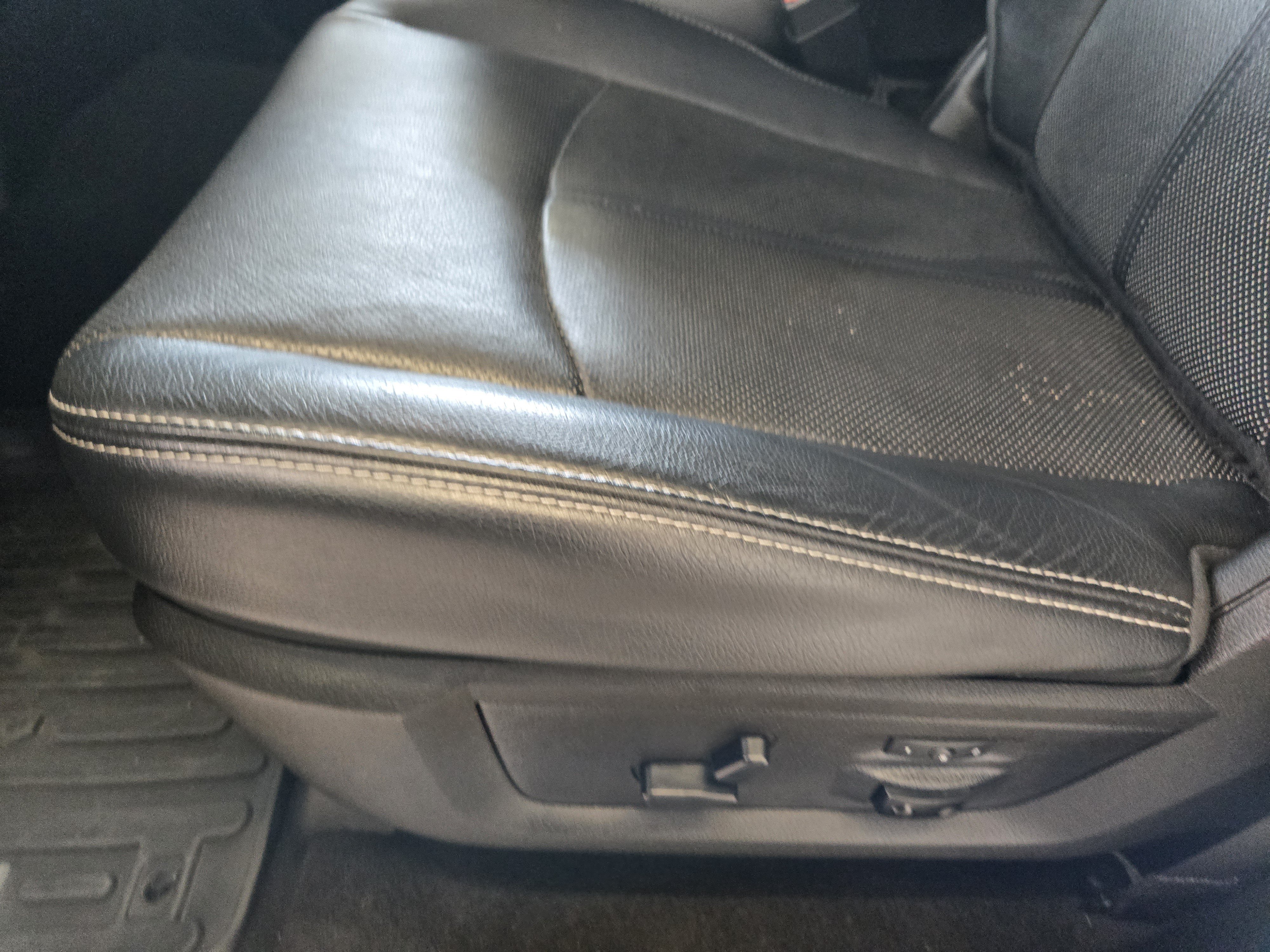 Used 2018 RAM 1500 Laramie AWD/4WD image 18