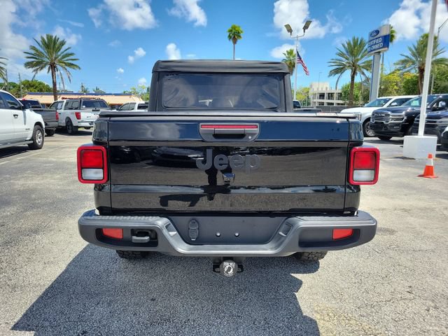 Used 2023 Jeep Gladiator Sport AWD/4WD image 6