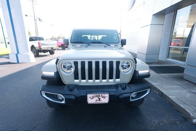 Used 2022 Jeep Gladiator Overland w/ Popular Equipment Package AWD/4WD image 2