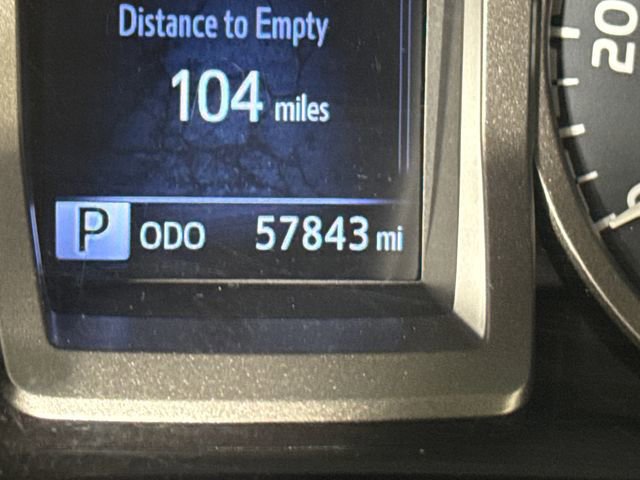 Used 2018 Toyota Tacoma SR5 AWD/4WD image 34