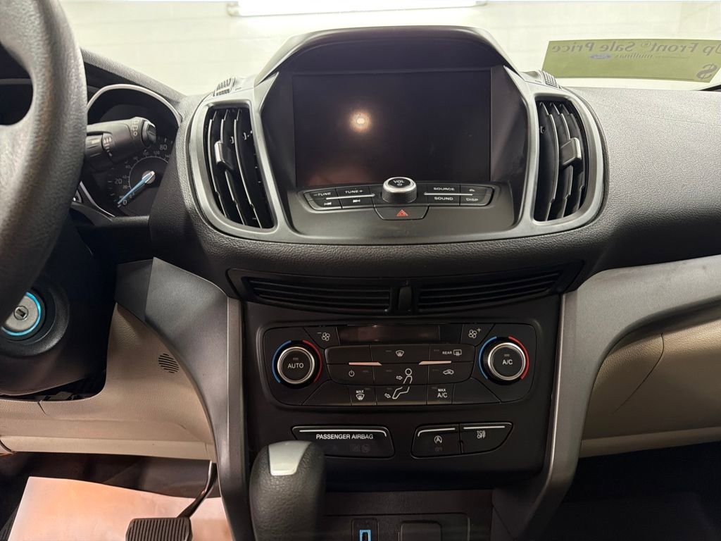 Certified 2017 Ford Escape SE w/ Equipment Group 201A image 22