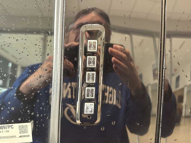 Certified 2018 Ford F150 XLT w/ Equipment Group 302A Luxury image 32