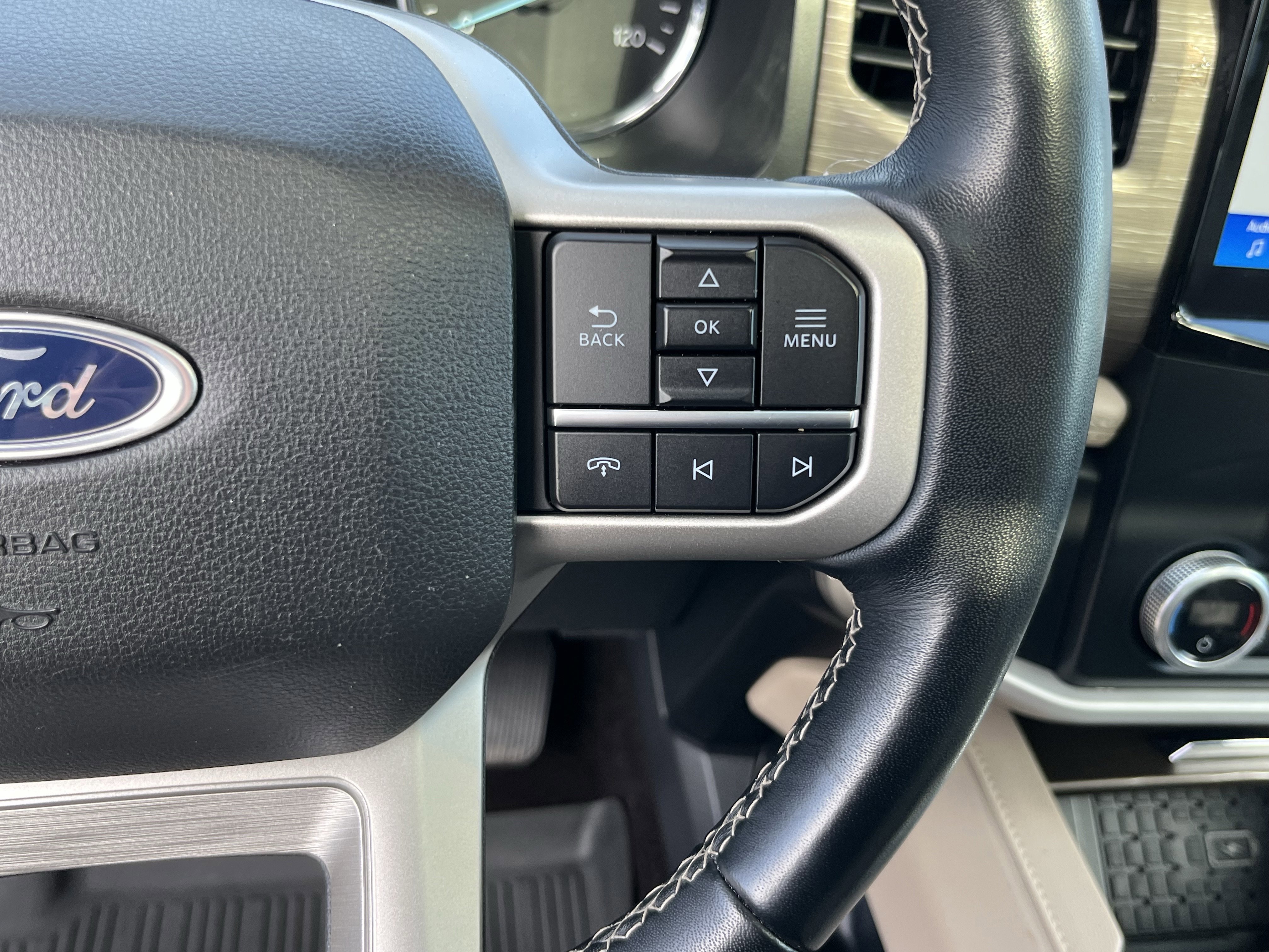 Certified 2022 Ford Expedition Limited w/ Equipment Group 302A image 19