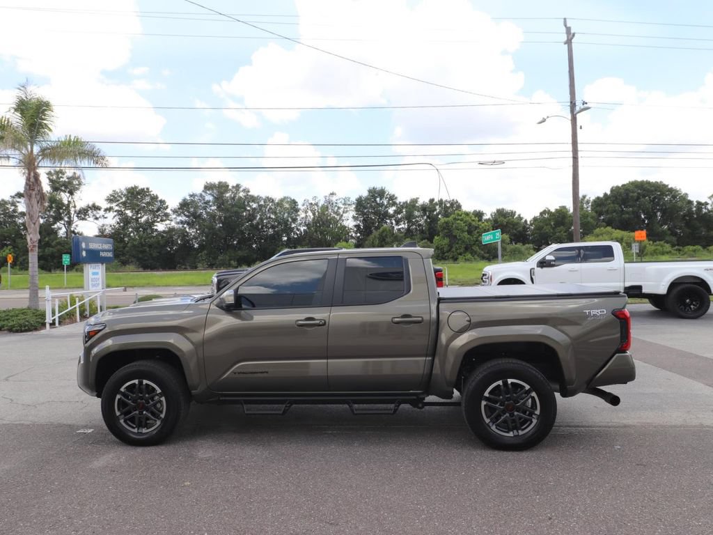 Used 2026 Toyota Tacoma TRD Sport w/ TRD Sport Premium Package RWD image 8
