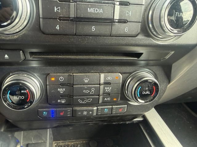 Certified 2018 Ford F150 Platinum w/ Equipment Group 701A Luxury AWD/4WD image 11