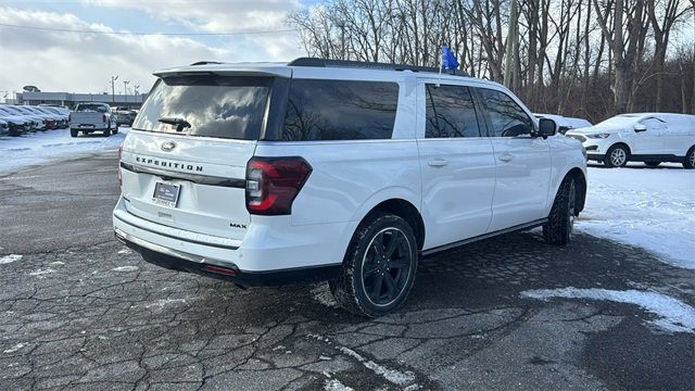 Certified 2022 Ford Expedition Max Limited image 5