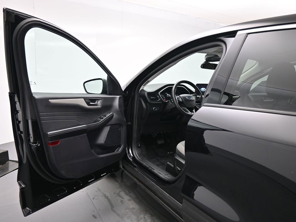 Certified 2022 Ford Escape SE w/ Convenience Package image 9