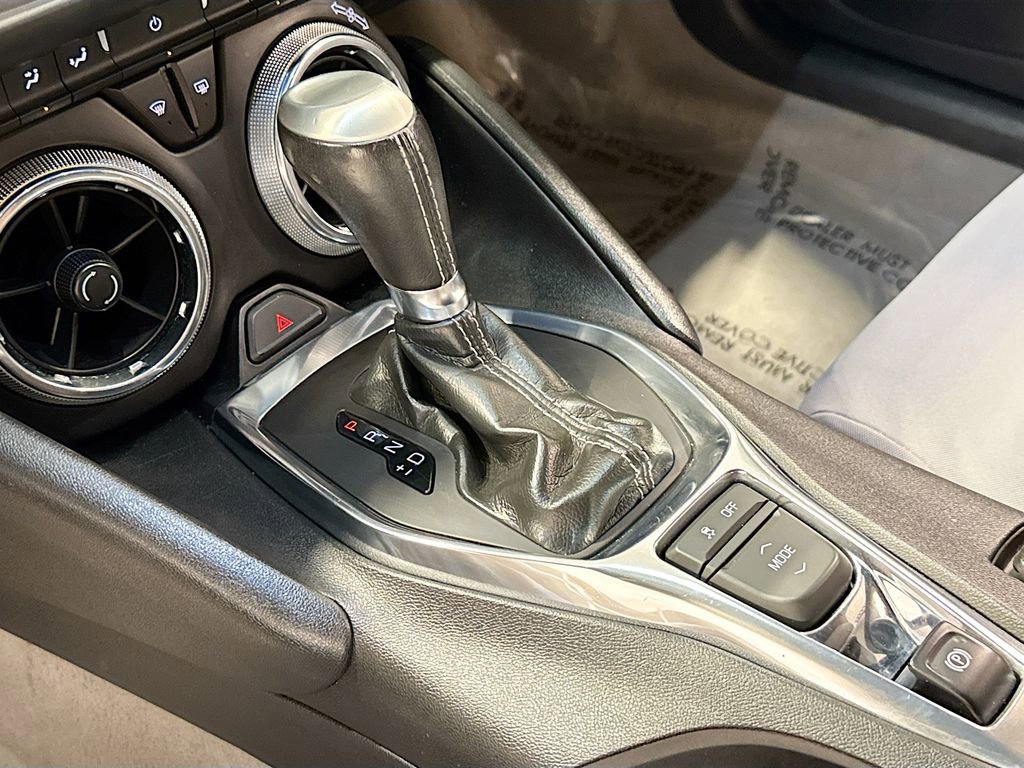 Used 2020 Chevrolet Camaro LT image 14