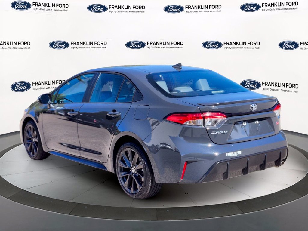 Used 2026 Toyota Corolla SE FWD image 3