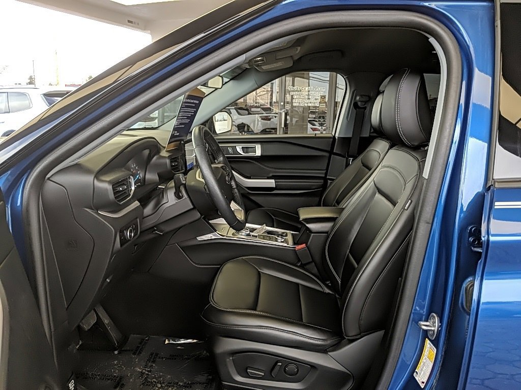 Certified 2023 Ford Explorer XLT w/ Equipment Group 202A image 12