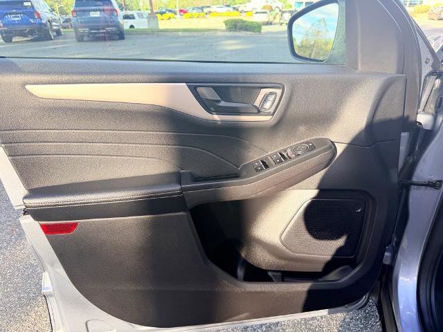 Certified 2022 Ford Escape SE w/ SE Sport Appearance Package image 26