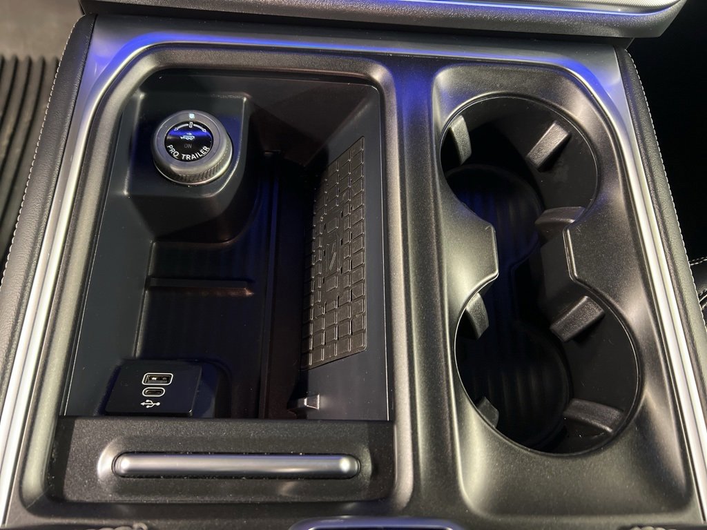 Certified 2025 Ford Expedition Max Platinum w/ Stealth Performance Package image 16