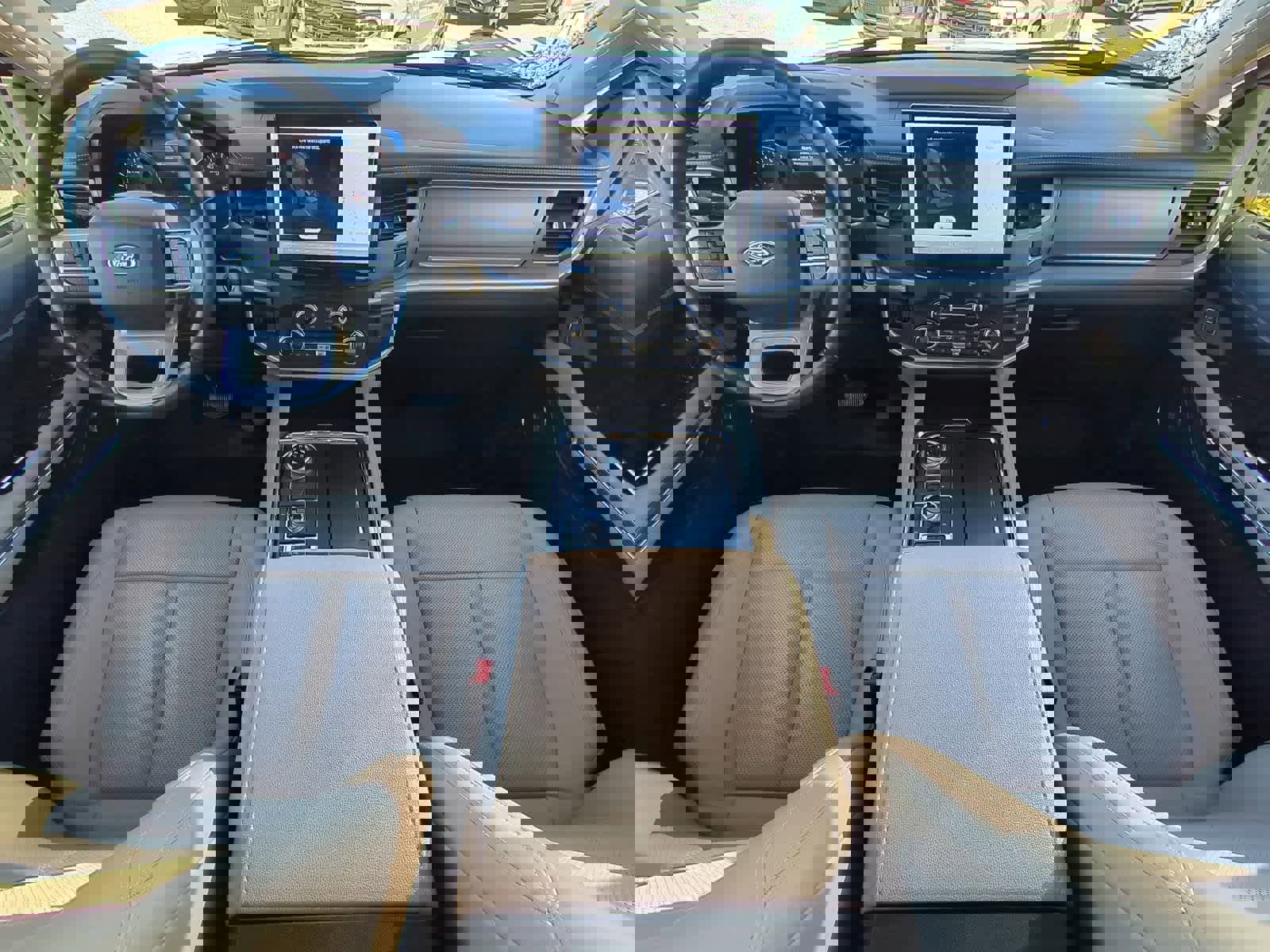 Certified 2022 Ford Expedition XLT image 15