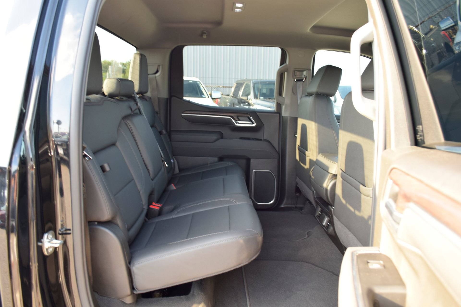 Used 2026 GMC Sierra 1500 SLT AWD/4WD image 20