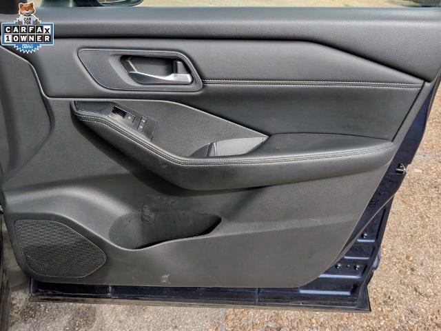 Used 2024 Nissan Rogue SV w/ SV Premium Package FWD image 25