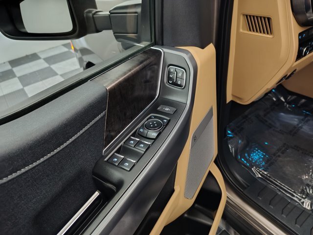 Certified 2023 Ford F250 Lariat w/ FX4 Off-Road Package AWD/4WD image 27