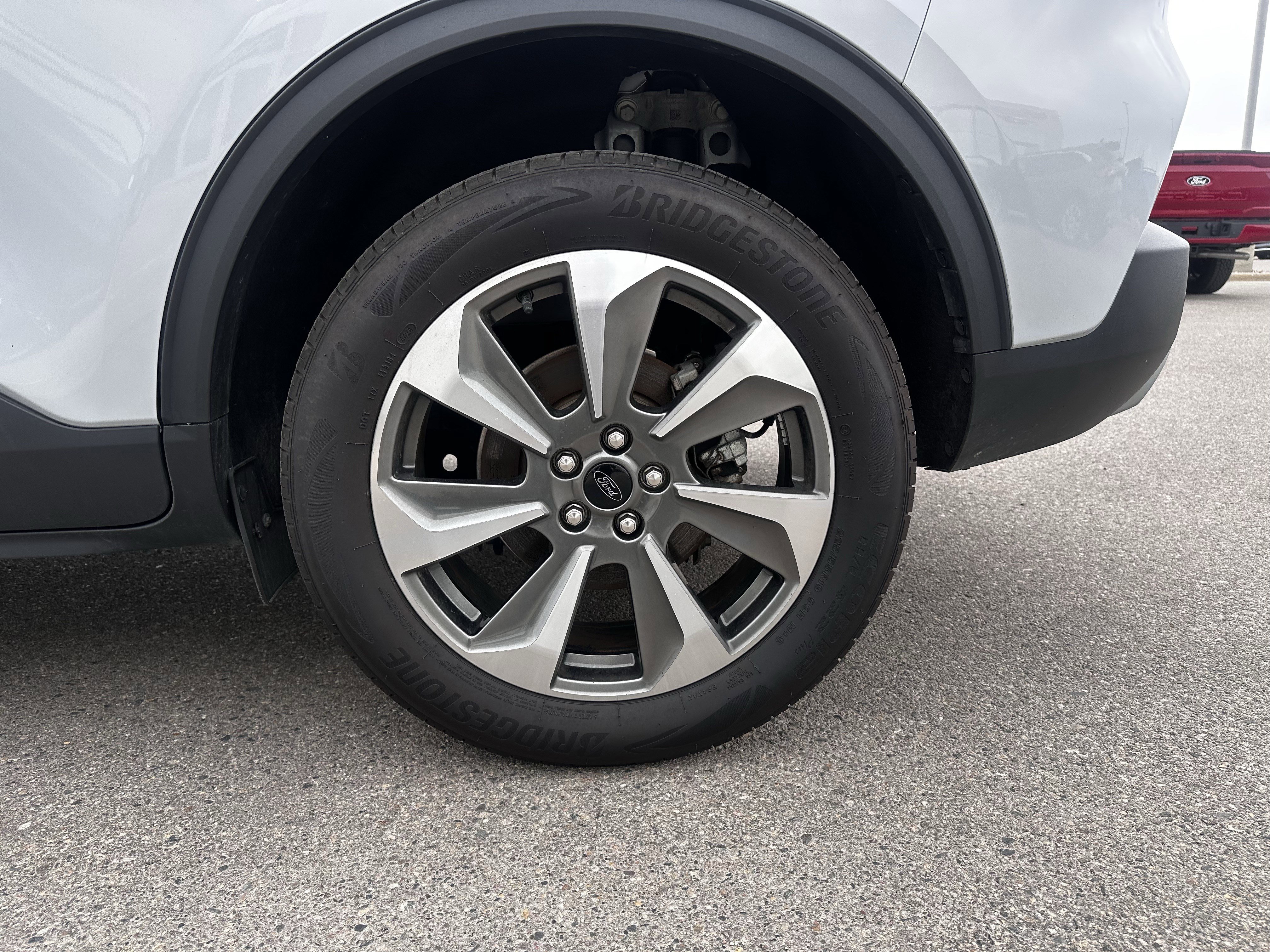 Certified 2025 Ford Escape Platinum AWD/4WD image 20