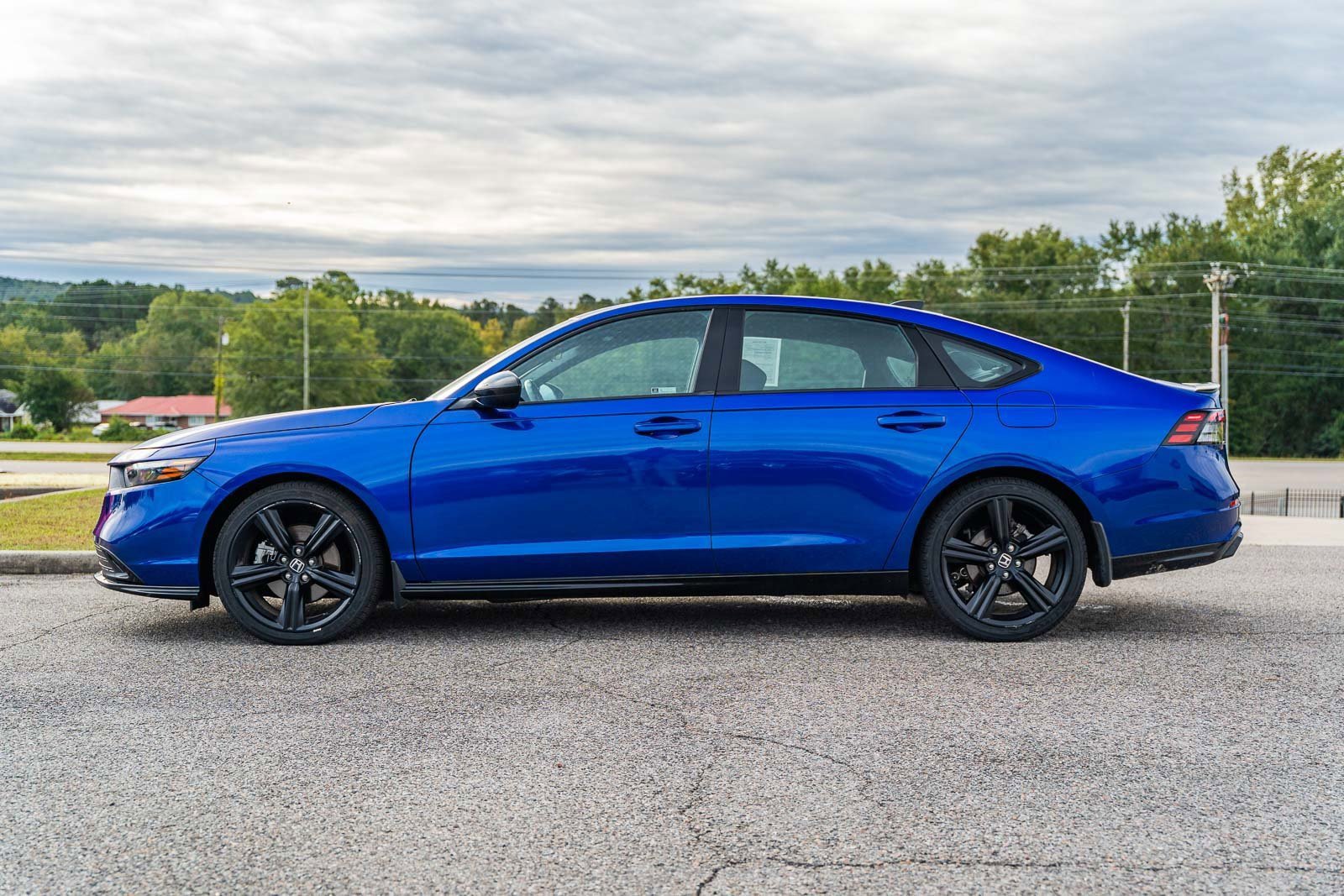 Used 2024 Honda Accord Sport image 2