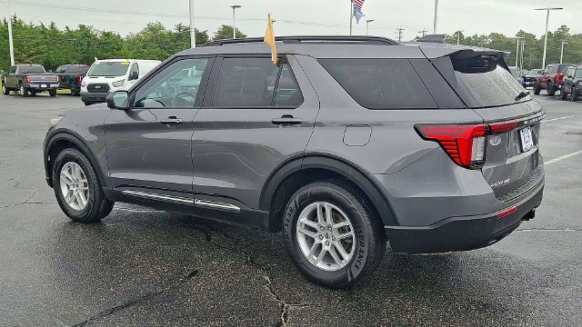 Certified 2025 Ford Explorer Active AWD/4WD image 6