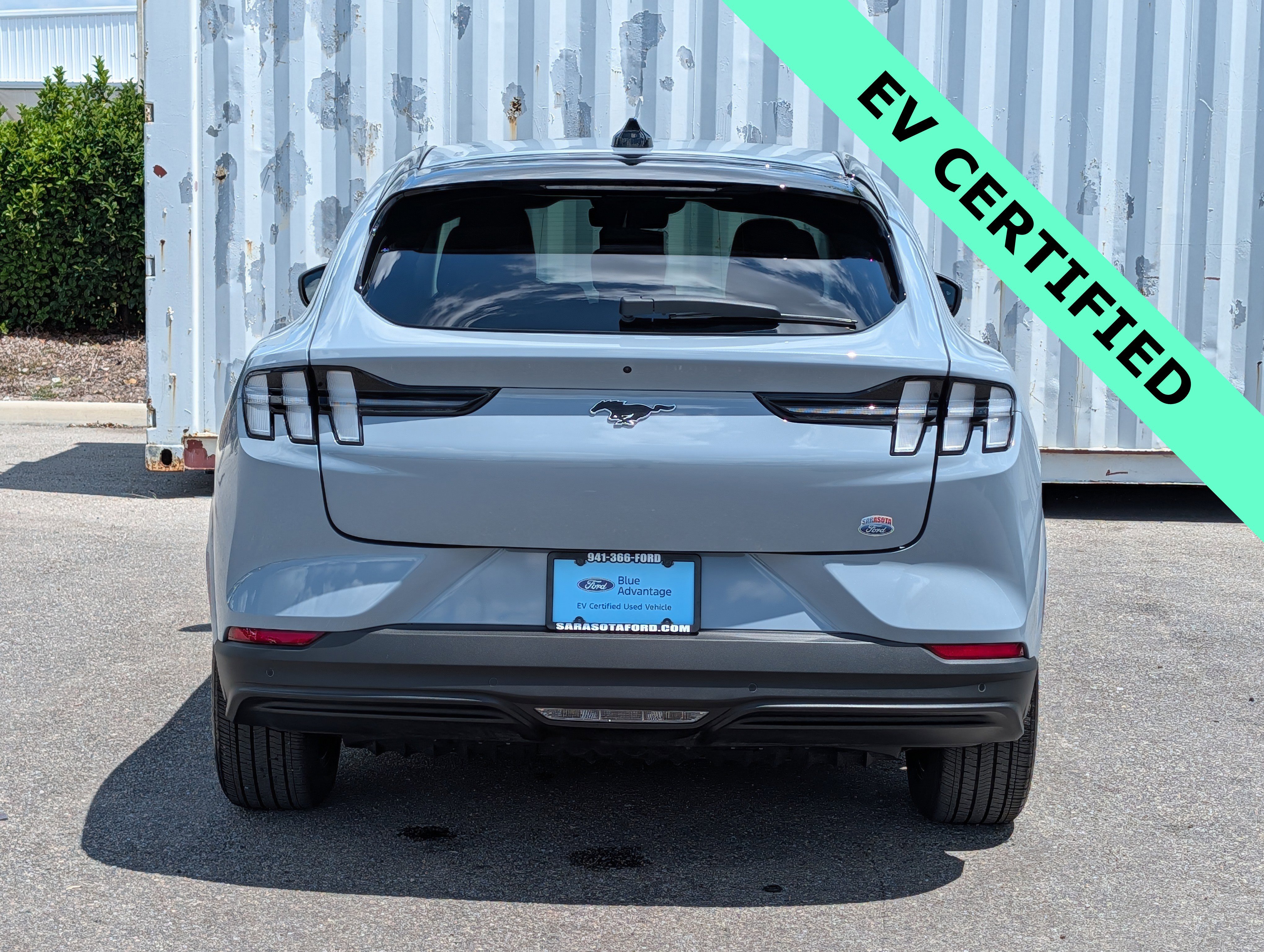 Certified 2025 Ford Mustang Mach-E Premium AWD/4WD image 5