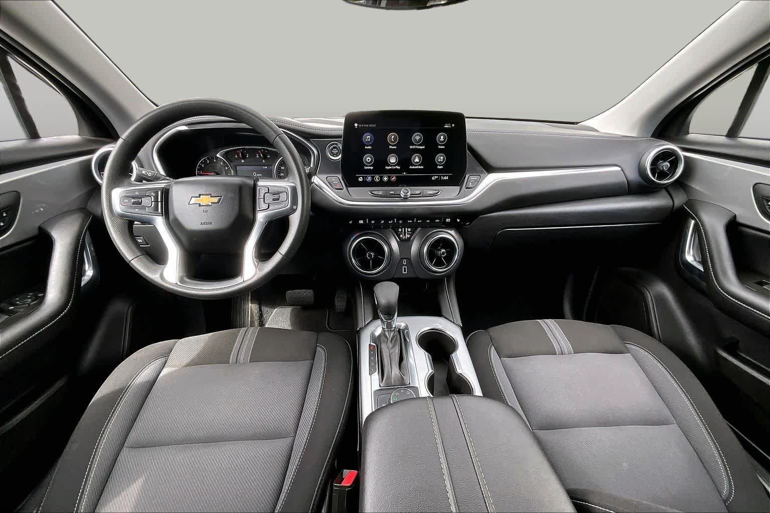Used 2024 Chevrolet Blazer LT AWD/4WD image 16