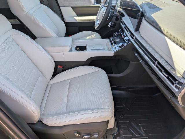 Used 2025 Hyundai Santa Fe Calligraphy FWD image 34