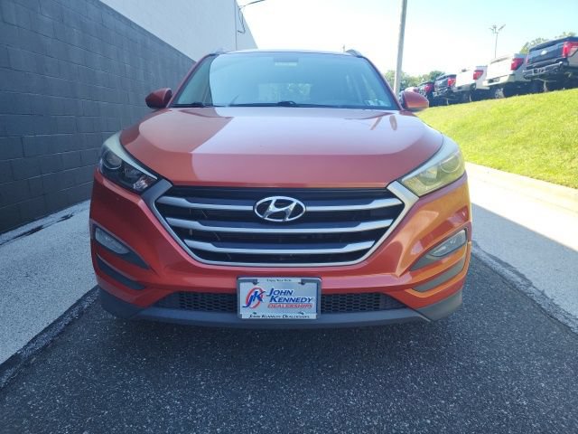 Used 2017 Hyundai Tucson SE w/ SE Popular Package 02 FWD image 2