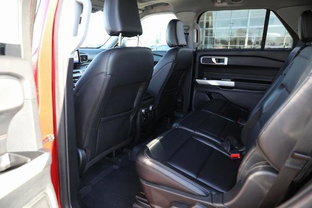 Certified 2021 Ford Explorer XLT w/ Equipment Group 202A image 28