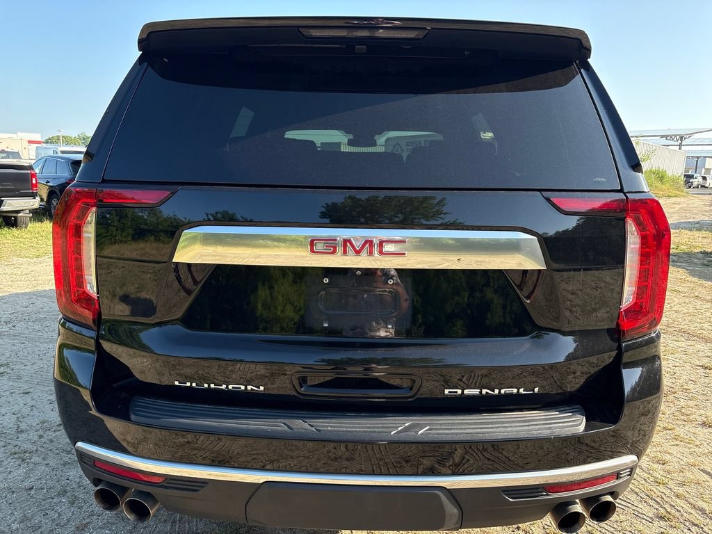 Used 2023 GMC Yukon Denali w/ LPO, Floor Liner Package AWD/4WD image 5