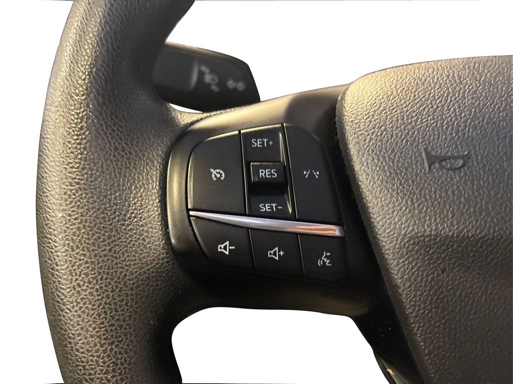 Certified 2025 Ford Escape Active AWD/4WD image 29