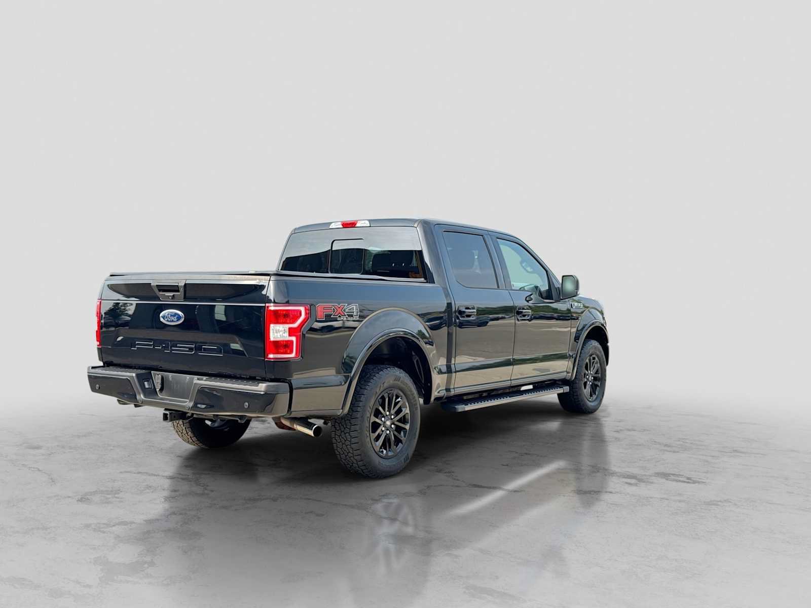 Certified 2018 Ford F150 XLT w/ Equipment Group 302A Luxury AWD/4WD image 6