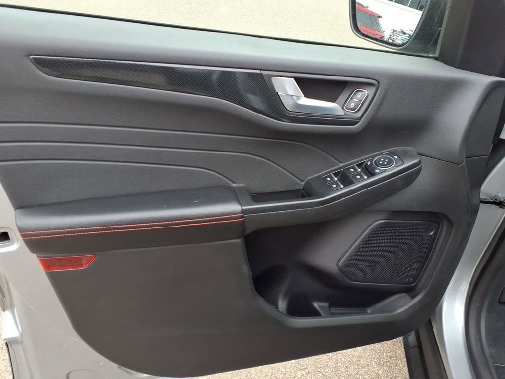 Certified 2024 Ford Escape ST-Line w/ Tech Pack #1 image 13