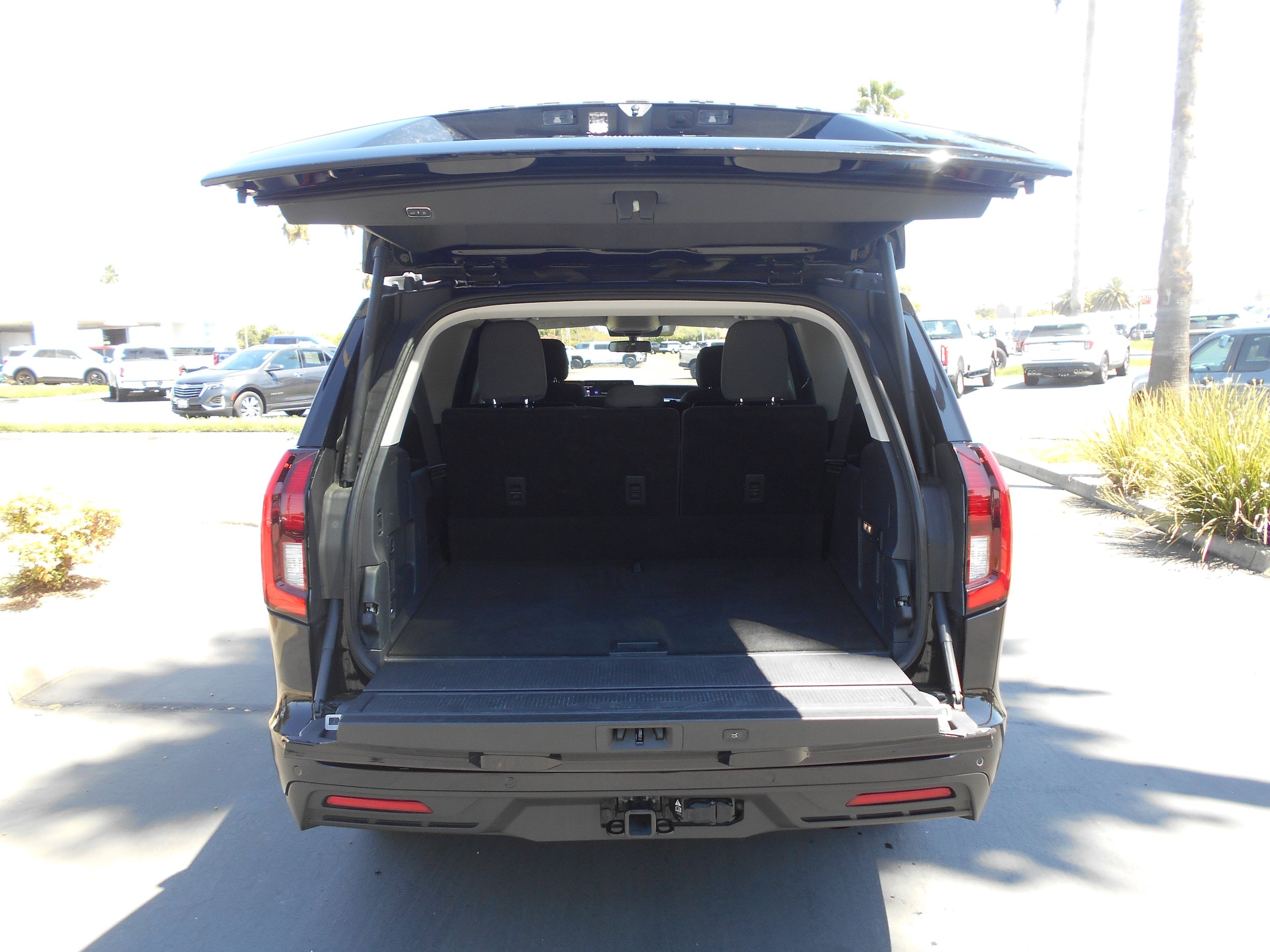 Certified 2025 Ford Expedition Max Active RWD image 5