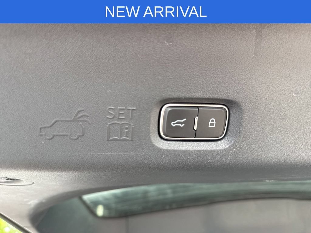 Certified 2025 Ford Expedition Platinum AWD/4WD image 34