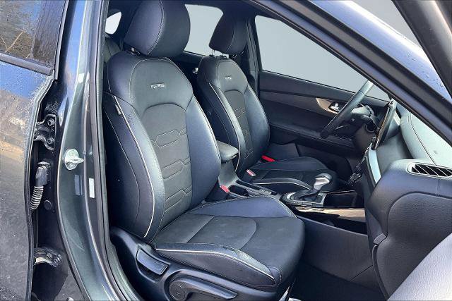 Used 2024 Kia Forte GT-Line image 12