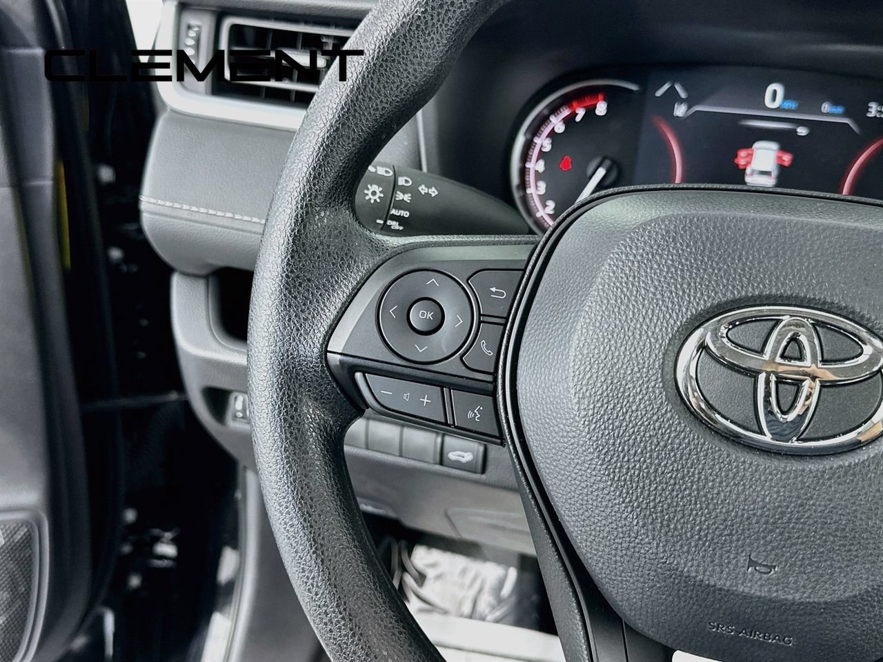 Used 2025 Toyota RAV4 XLE w/ Convenience Package FWD image 16