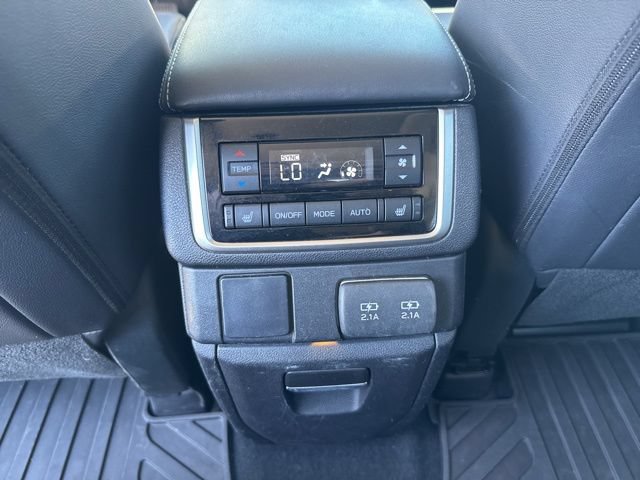 Used 2020 Subaru Ascent Limited w/ Technology Package AWD/4WD image 17