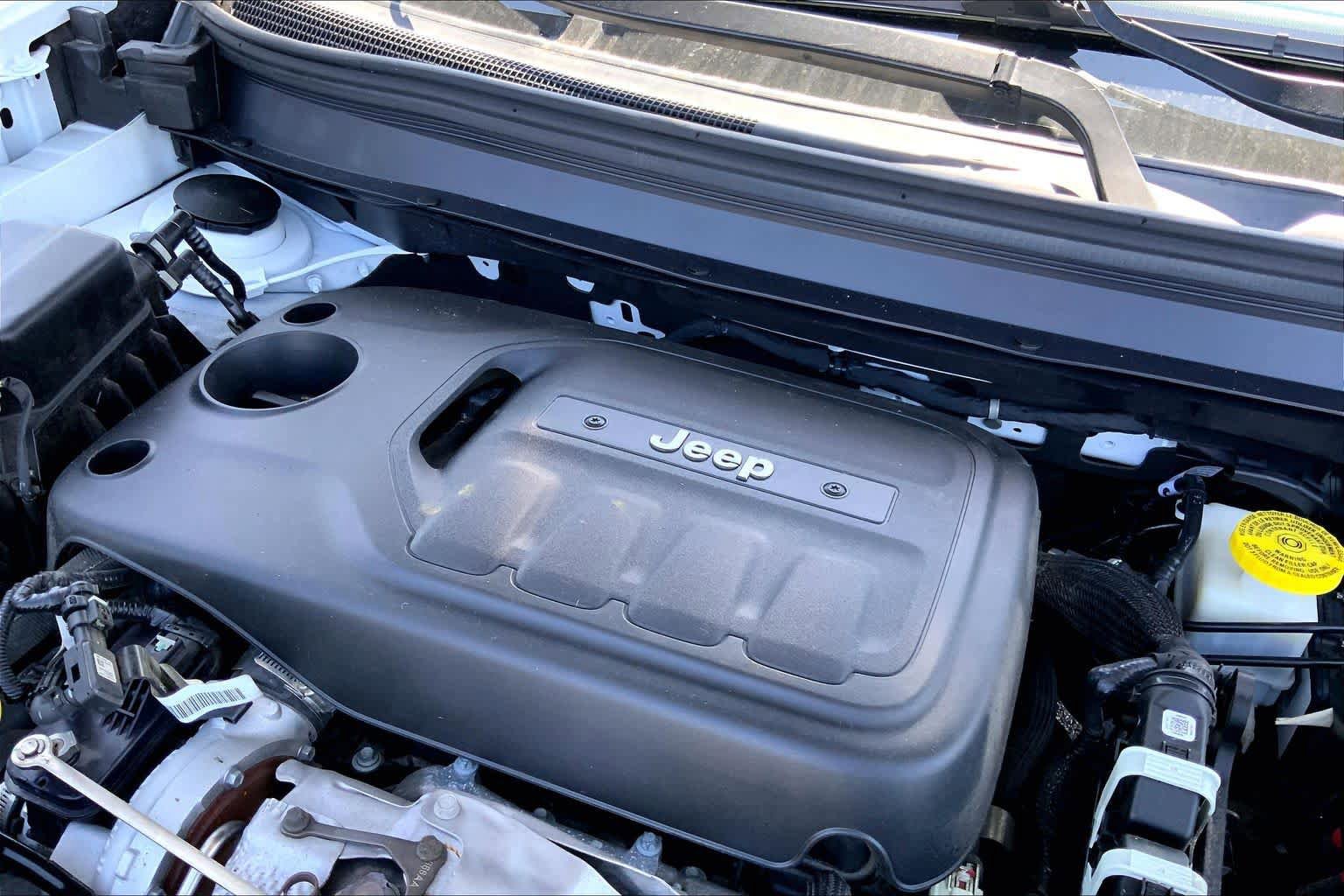Used 2022 Jeep Cherokee Latitude Lux AWD/4WD image 57
