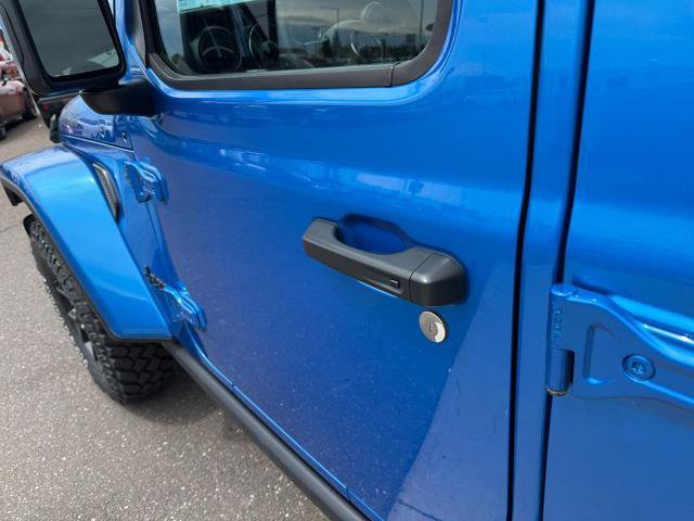 Used 2023 Jeep Gladiator Sport AWD/4WD image 27