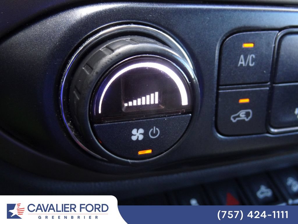 Used 2019 Chevrolet Colorado Z71 w/ Z71 Midnight Edition AWD/4WD image 29