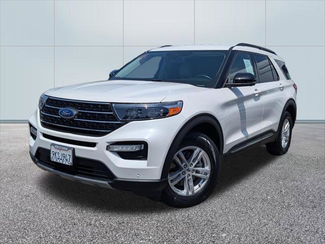 Certified 2023 Ford Explorer XLT w/ Equipment Group 202A AWD/4WD image 1