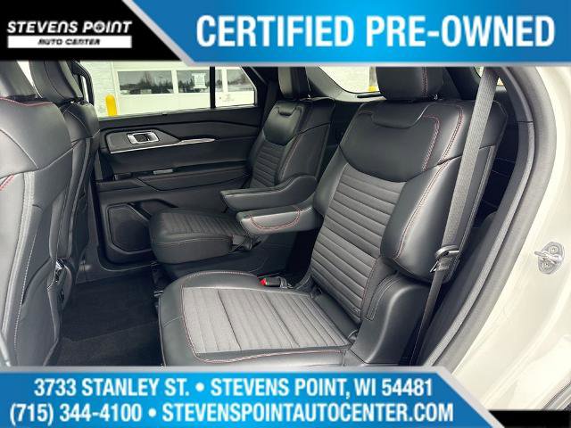 Certified 2025 Ford Explorer ST-Line w/ Premium Package image 33