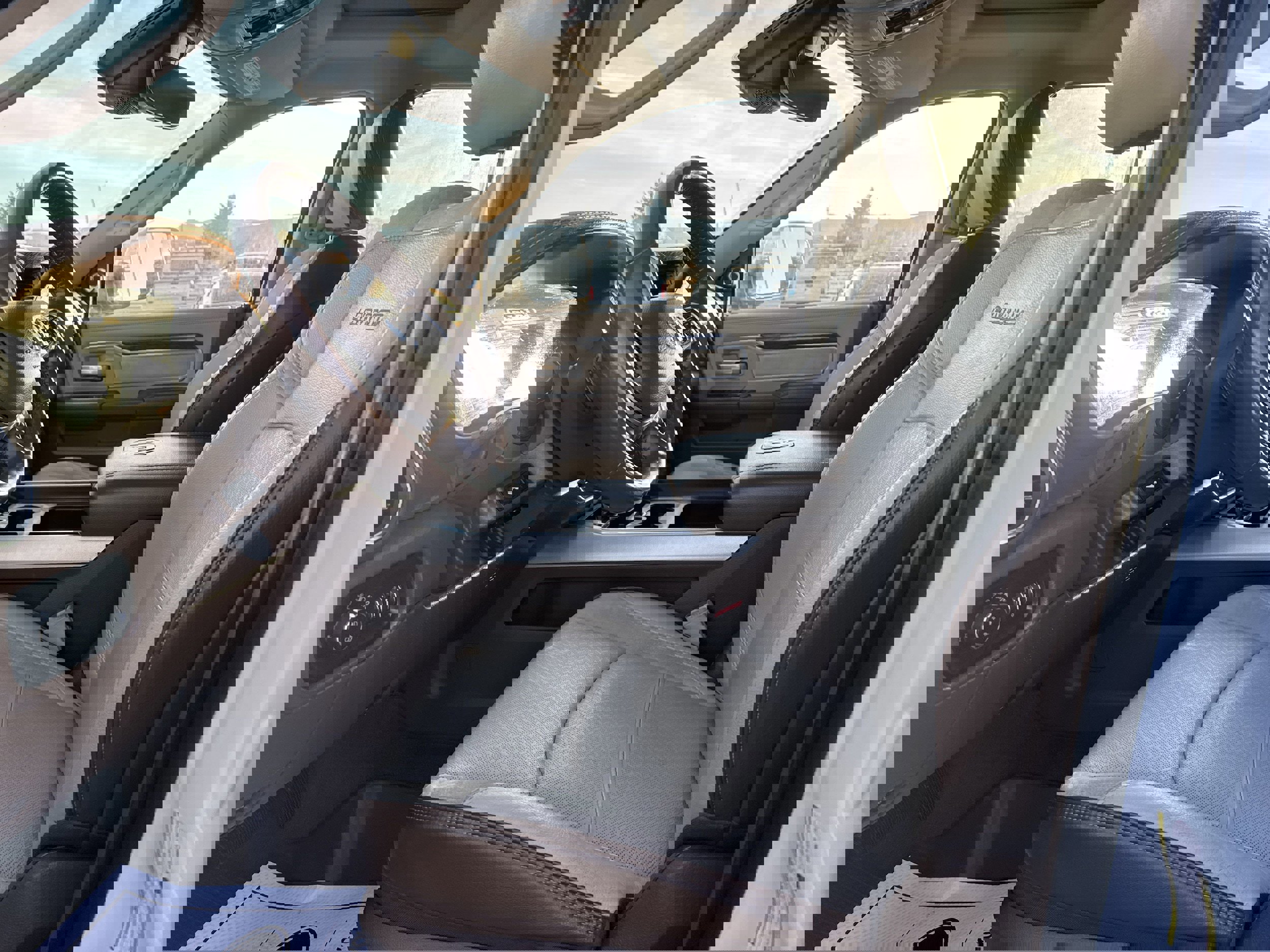 Used 2020 RAM 2500 Laramie image 9