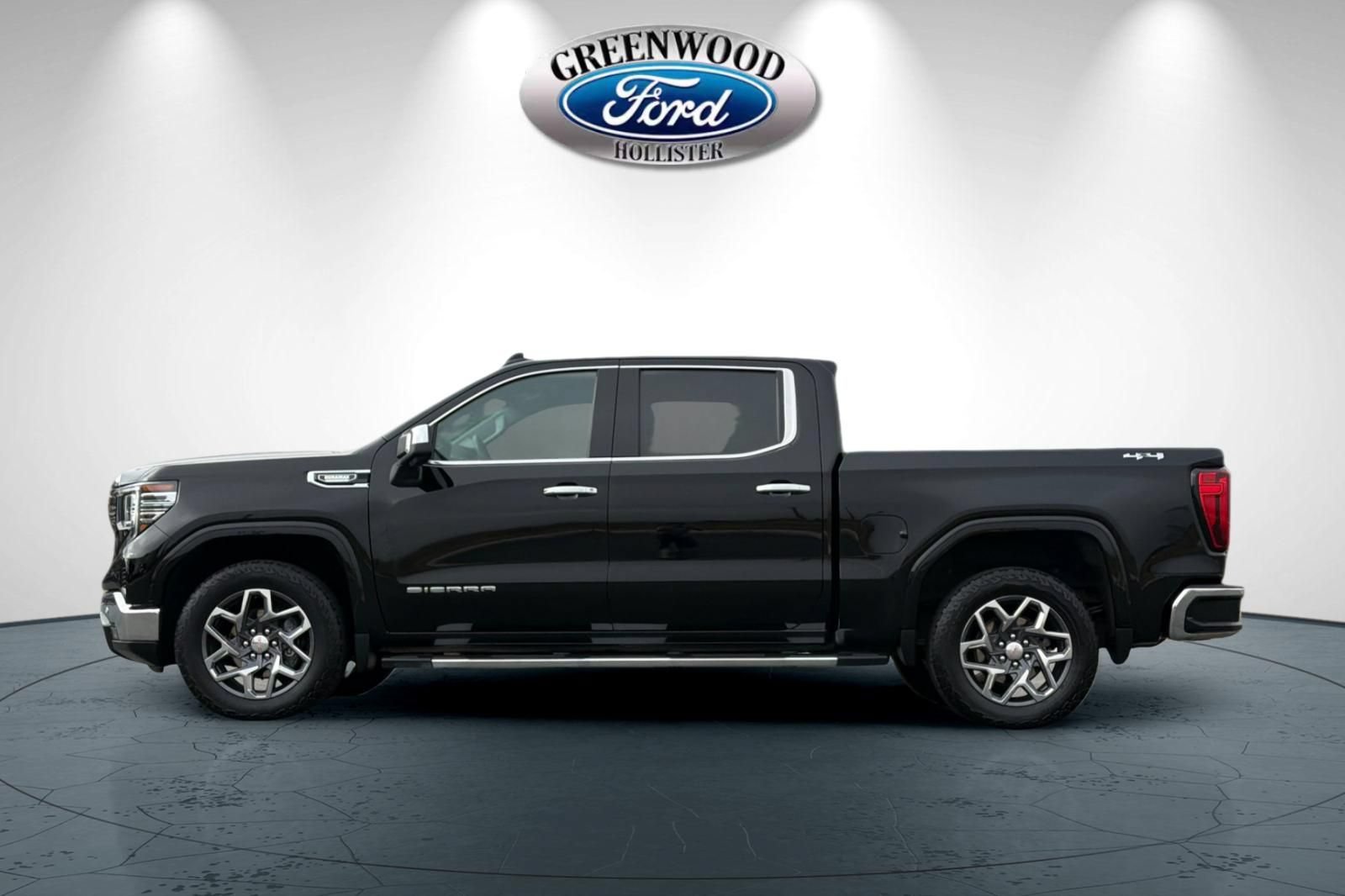 Used 2022 GMC Sierra 1500 SLT w/ SLT Premium Plus Package AWD/4WD image 7