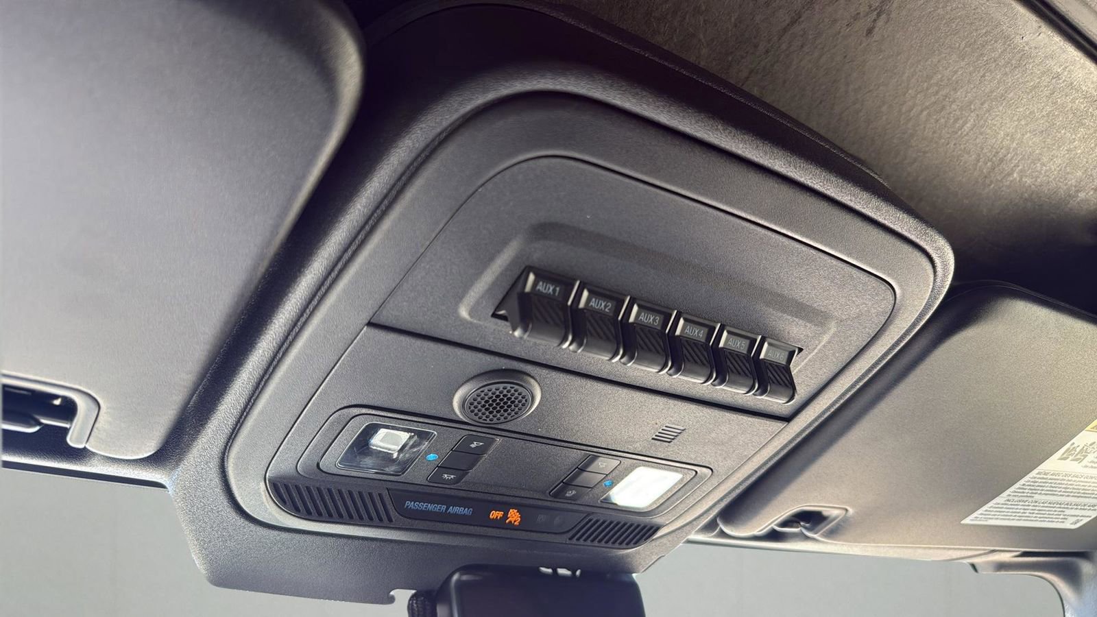 Certified 2024 Ford Bronco Black Diamond image 23