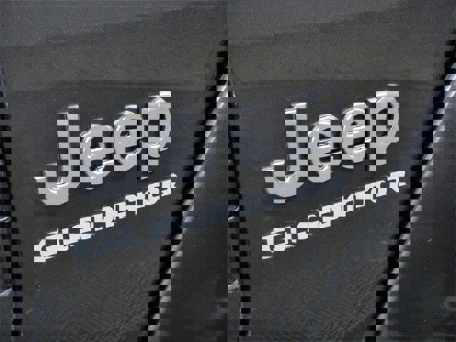 Used 2021 Jeep Gladiator Overland w/ Popular Equipment Package image 9