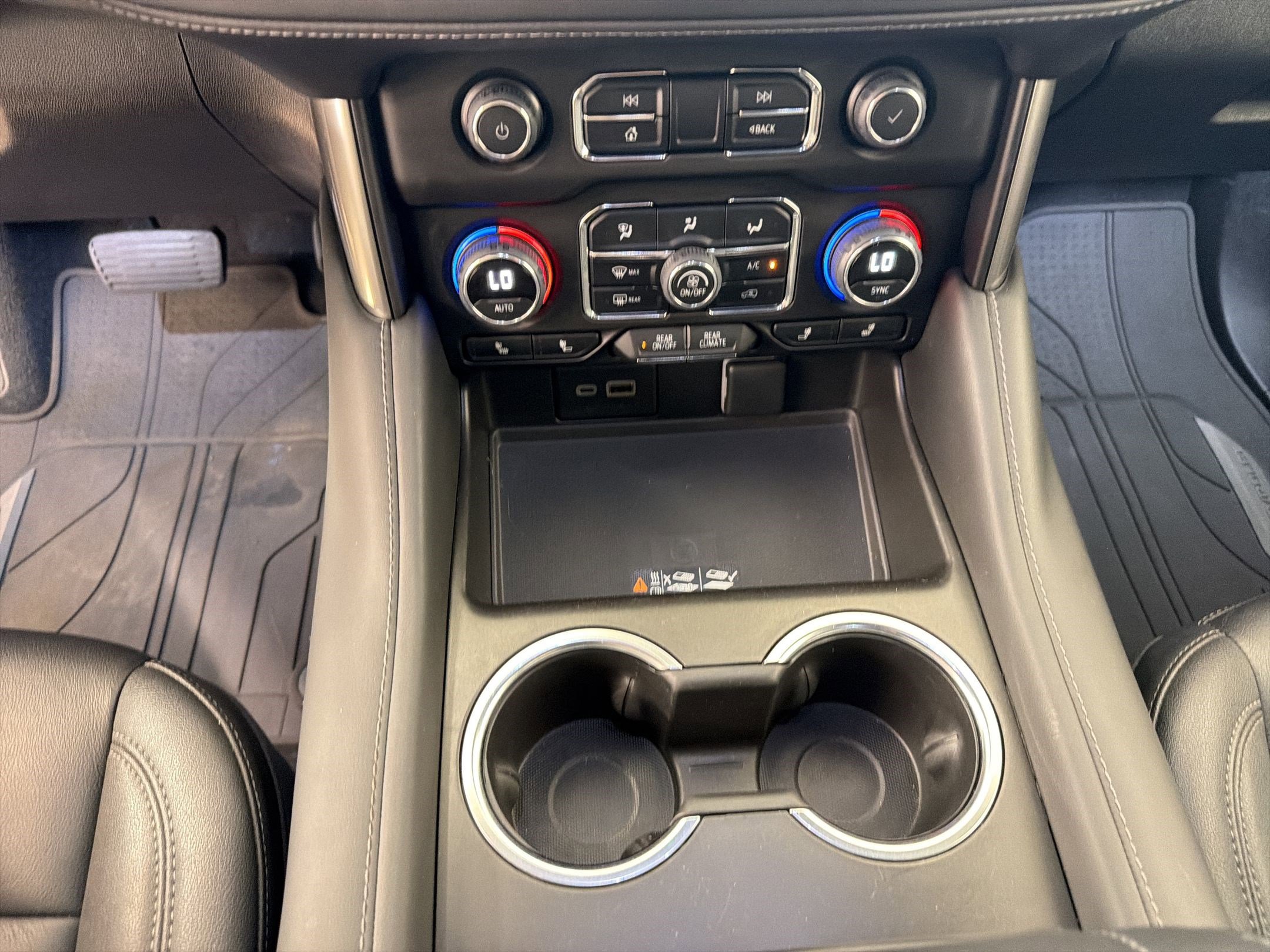 Used 2023 Chevrolet Tahoe LT w/ Luxury Package image 24