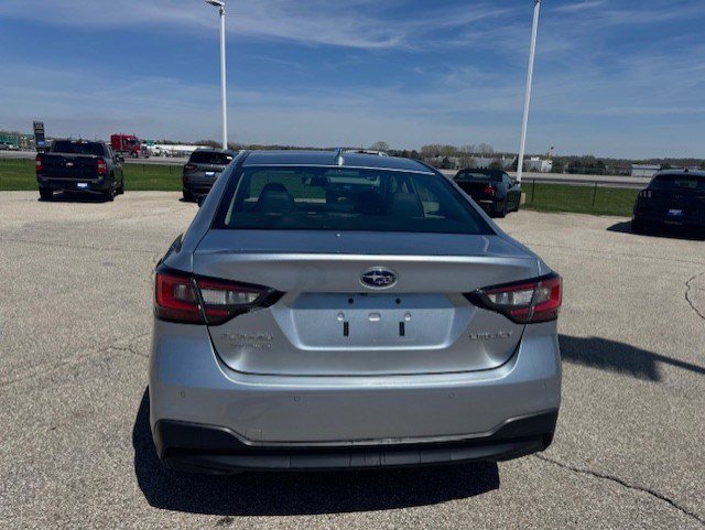 Used 2022 Subaru Legacy Limited AWD/4WD image 4