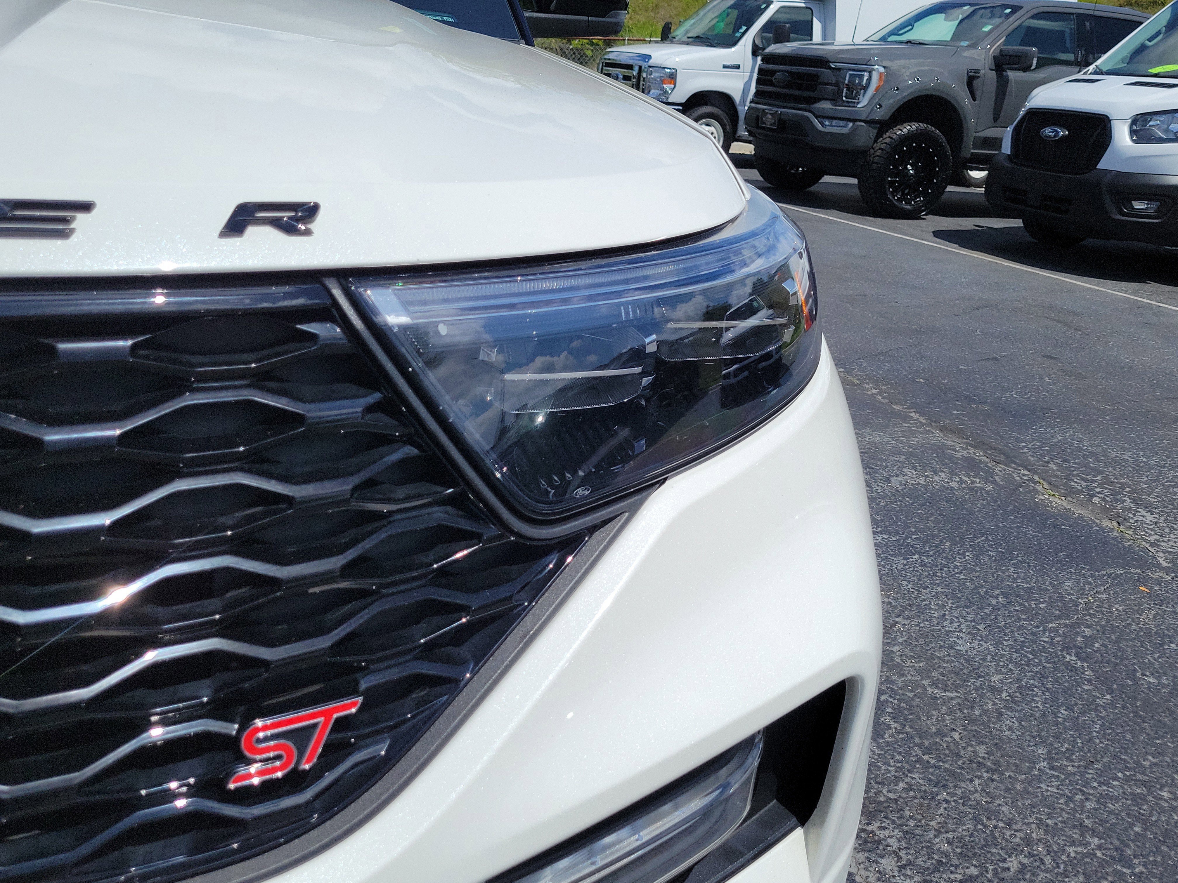 Certified 2022 Ford Explorer ST w/ Equipment Group 401A image 6